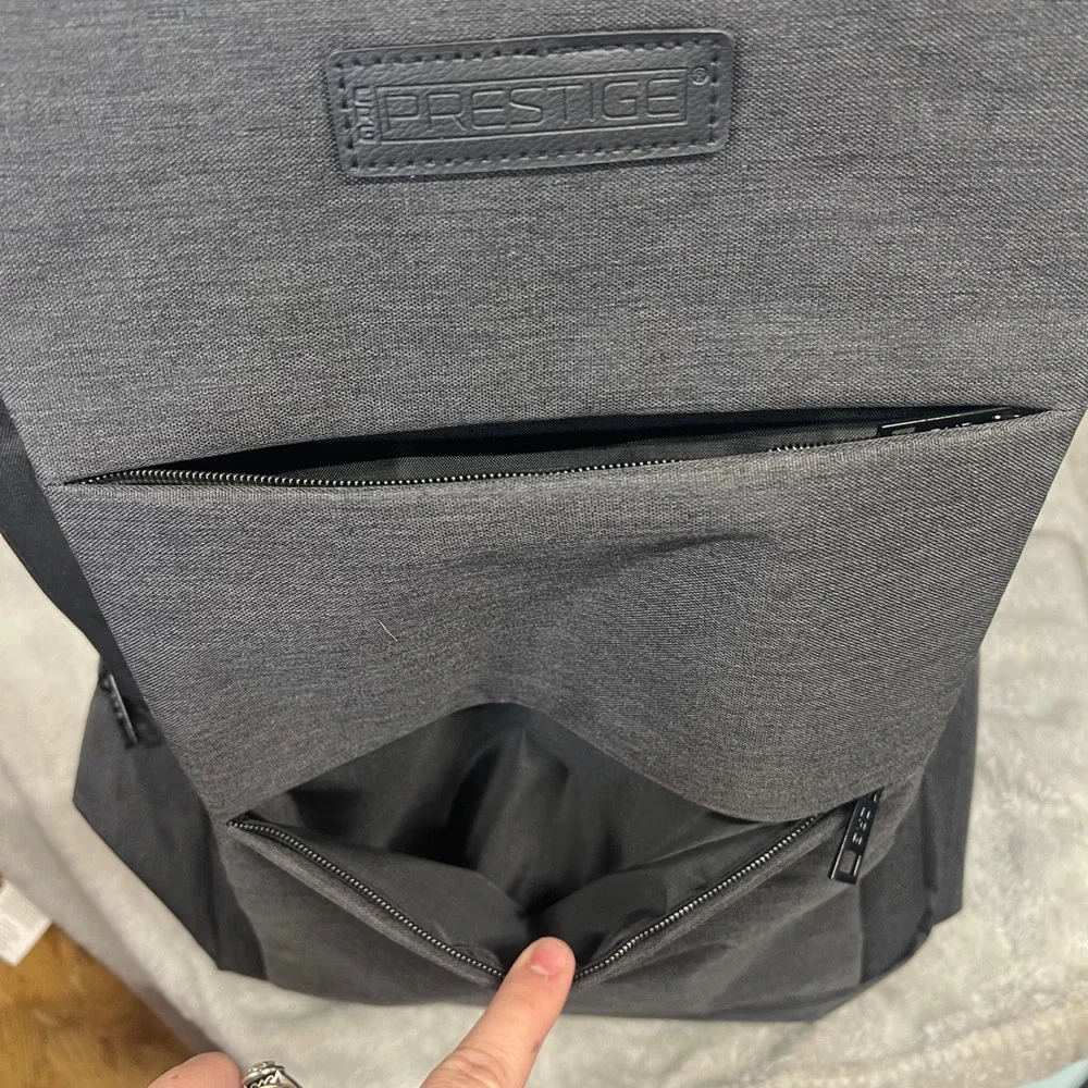 Prestige 17 Inch Laptop Backpack Black CRG-226-BK Travel Work‎ School Bag